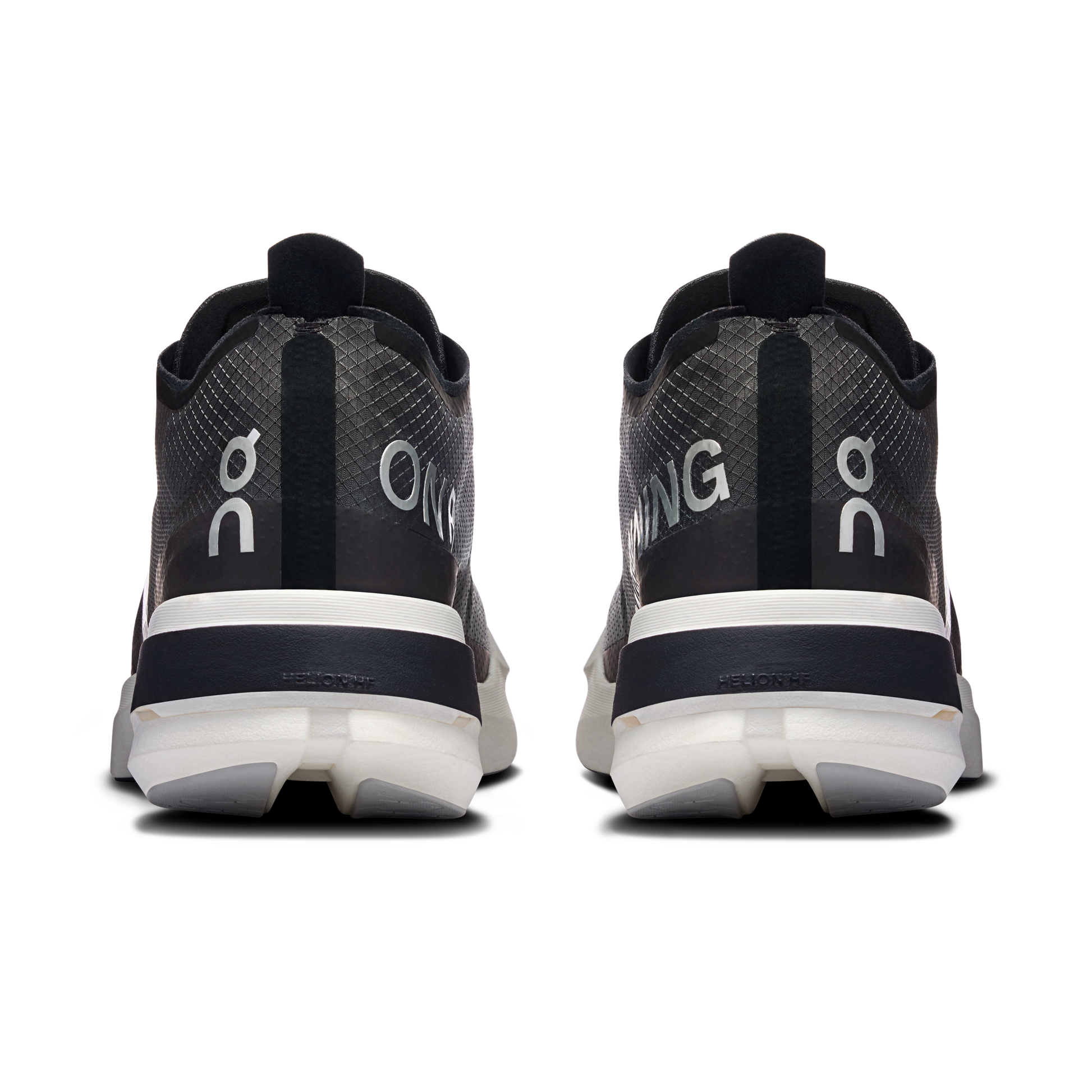 Cloudboom Strike - Black | White