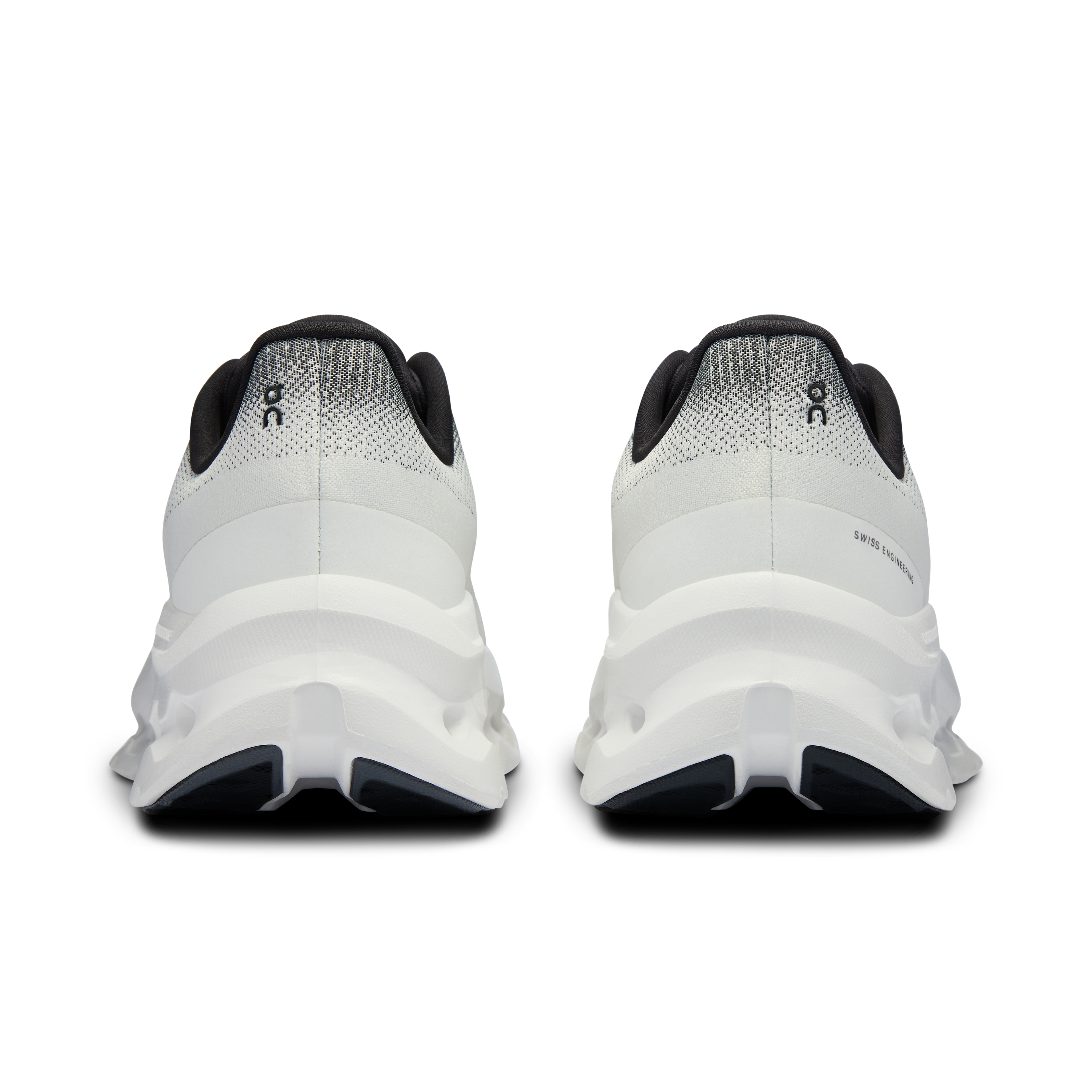 Cloudtilt - Black | Ivory